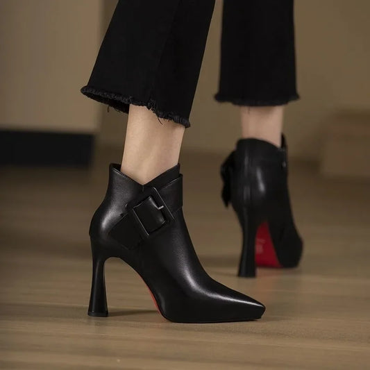 Veline™ – Botines con Hebilla Elegante