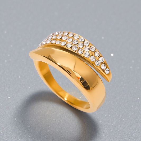 Julia™ - Anillo Elegante y Sofisticado Haven
